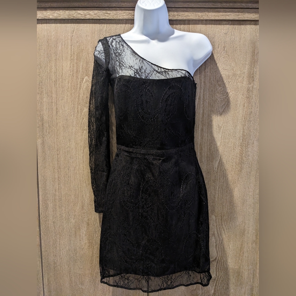 Isabel Iu black lace one shoulder cocktail dress - xs